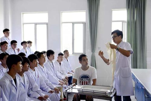 成都最好的公办职业学校有哪几所(四川省成都市礼仪职业中学怎么样)