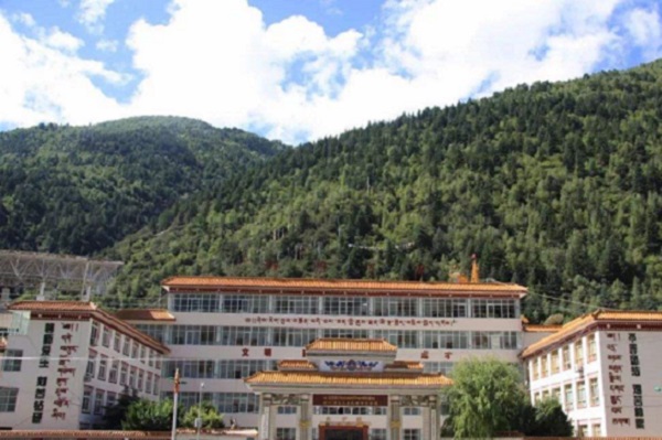 湖南护理专业学校排名（湖南卫校的排名）