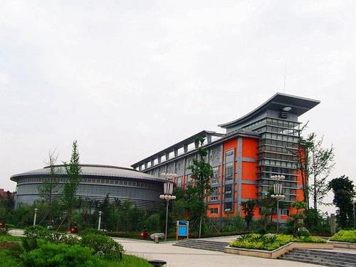 职业学校需要了解什么