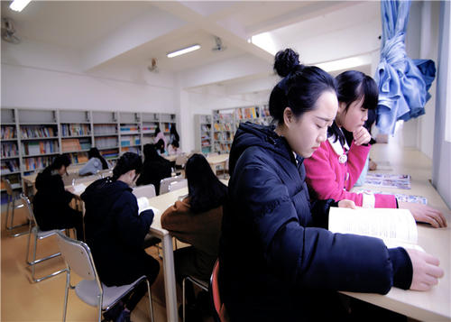 双流黄龙溪职业学校