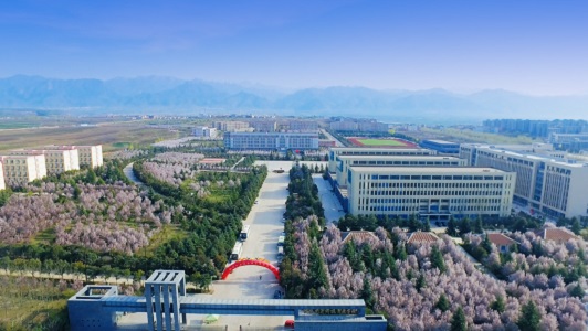 绵阳商务英语中专(专业介绍及就业前景)图1