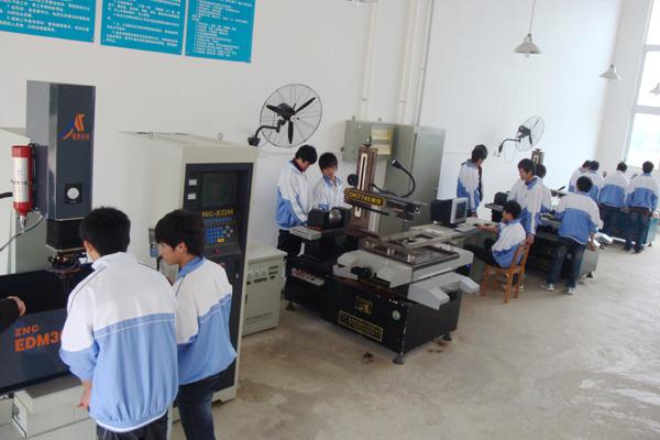 成都哪些职高好(成都军事化管理的职高学校)