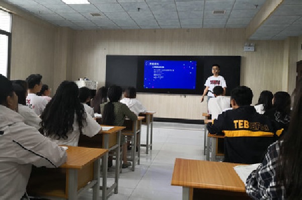 成都职高公办学院招聘(成都中专职业学校招聘老师)