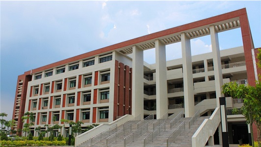 成都计算机中专职业学校（选择合适的计算机中专学校）图3