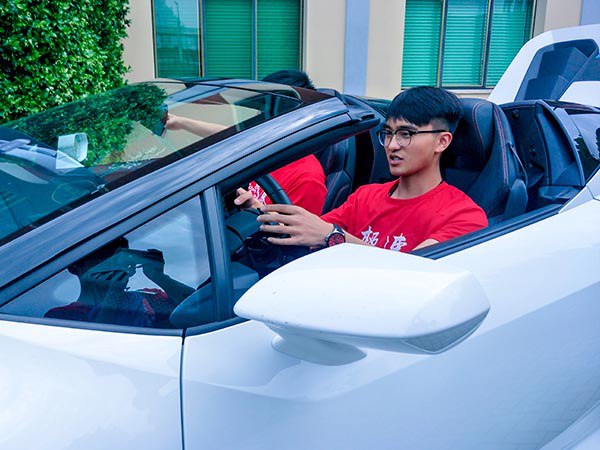 如何介绍学校环境