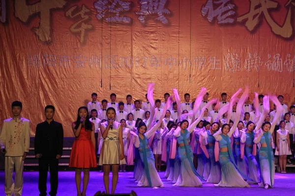 汉中龙岗高中复读的费用（汉中龙岗中学收复读生吗）