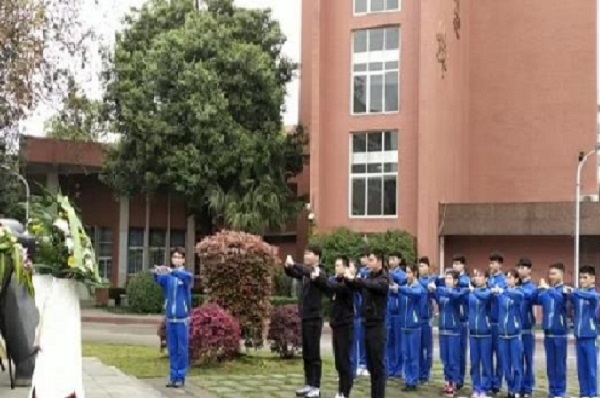 成都郫县职业学校有哪些(成都郫县友爱职业技术学校)