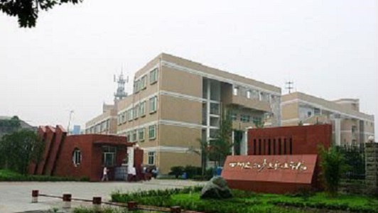 有化妆培训学校哪家好（如何选择自己的化妆学校呢）