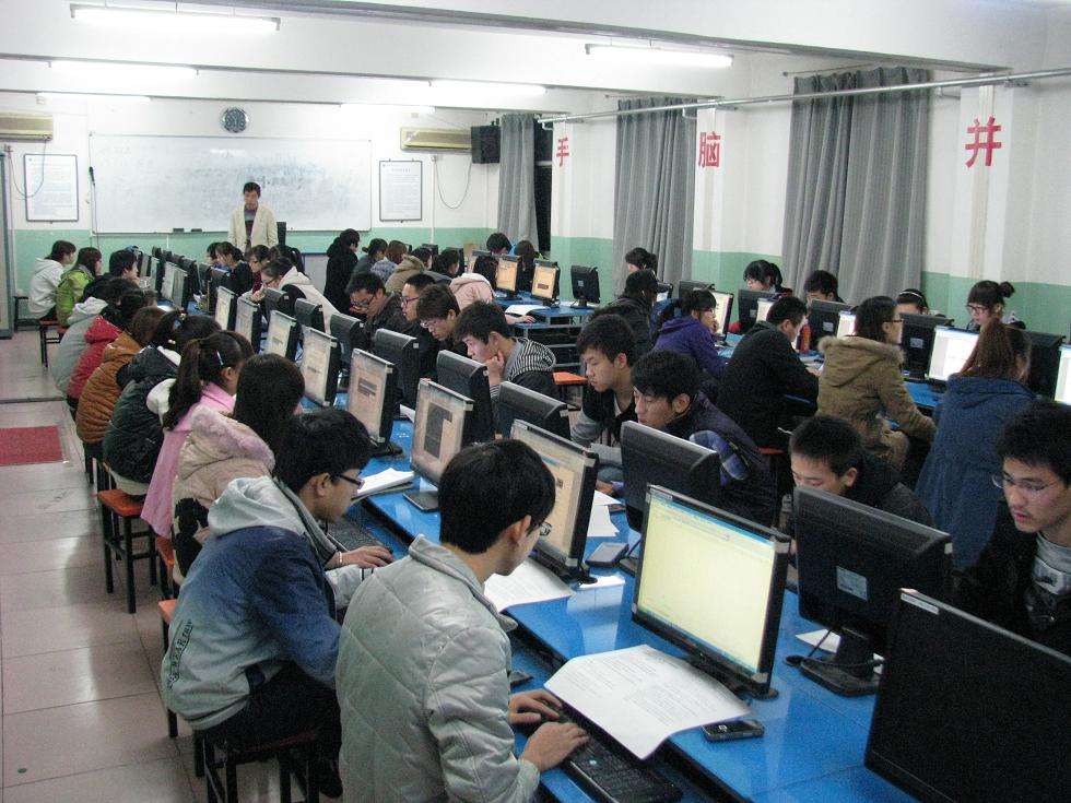 成都中职学校有哪些 学费多少(成都中职学校排名前十有哪些学校)