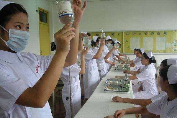 武汉北大青鸟职业技术学院（武汉北大青鸟职业技术学院怎么样）
