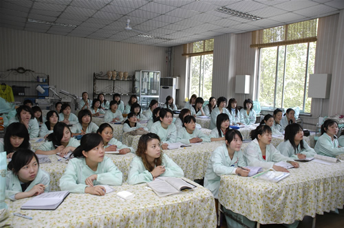 成都洞子口职业高级中学校官网(成都洞子口职业高级中学校怎么样)图2