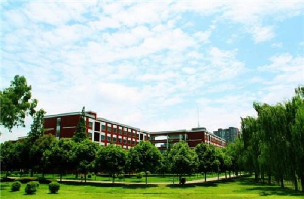 四川省有升学班的中专怎么选择