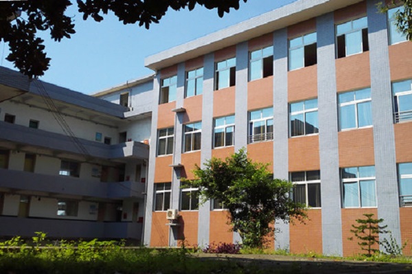 初中没读完怎么提升学历（初中没毕业该怎样去提升学历）