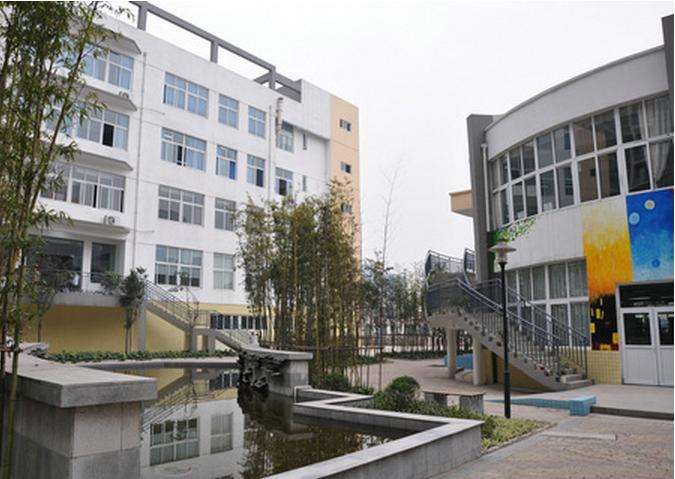 成都铁路工程学院（成都铁路工程学院西校区）图2