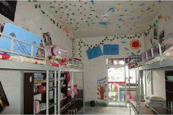 成都市财贸职高学费多少钱(成都公办3十2大专学院有哪些)图2