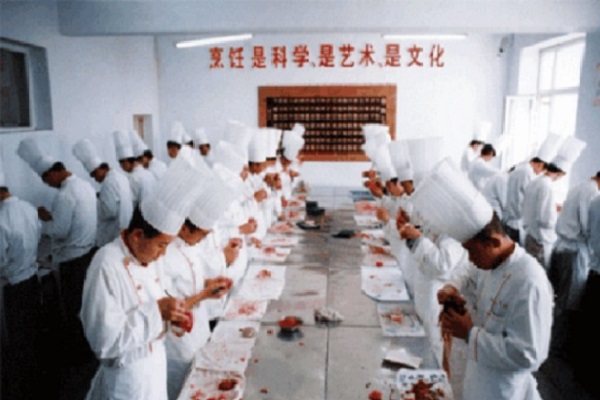 成人卫校招生要求（2022卫校招生条件）