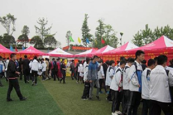 四川联合经济学校怎么样？