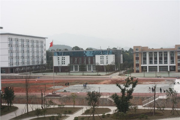 玉溪中专有什么比较好？