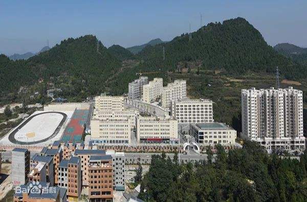 2021年成都中学毕业读什么卫校？