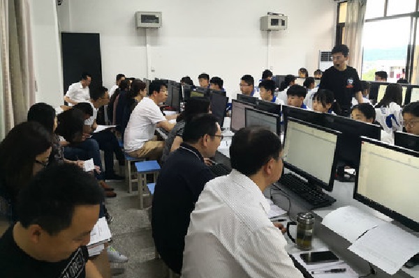 成都中专有前途吗？