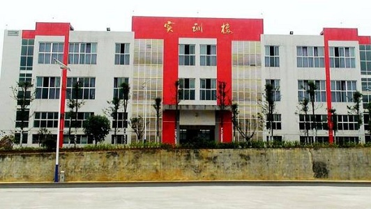 2022年四川省经贸学校招生分数线