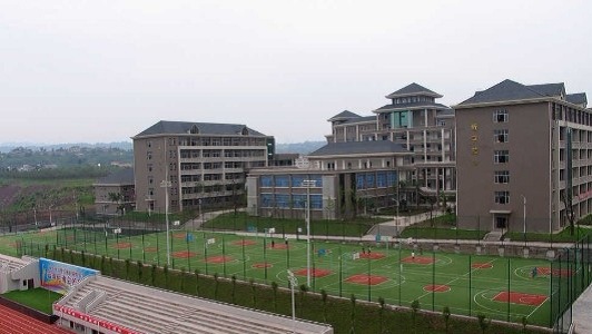 成都初中生可以去汽修学校
