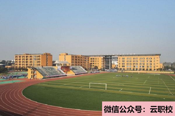 合江县马街中学宿舍条件学生公寓为6