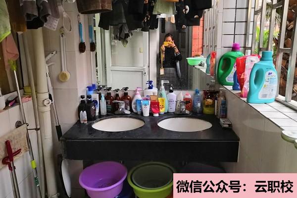 卫校什么专业适合女生?
