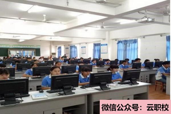 成都护理学校要多少分?