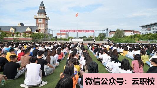 广西2021年初中生可以学卫校吗?