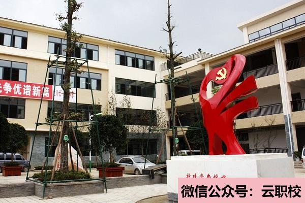 广西职业技术学院学校简介(广西2021年大专有卫校吗)