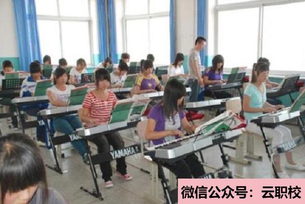 女生学相关的计算机专业怎么样?(杭州2021年女生读计算机学校好不好)