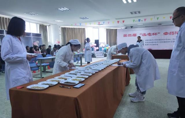 包含适合初中毕业生就读的职业学校的词条
