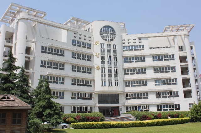 上海有什么技术学校(上海电子信息职业技术学院)