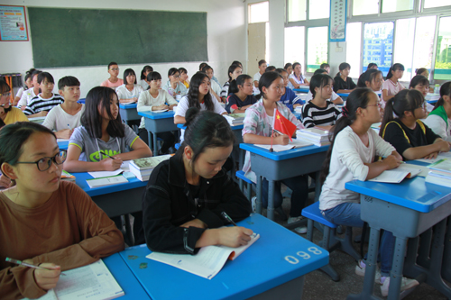 包含职业幼师学校的词条