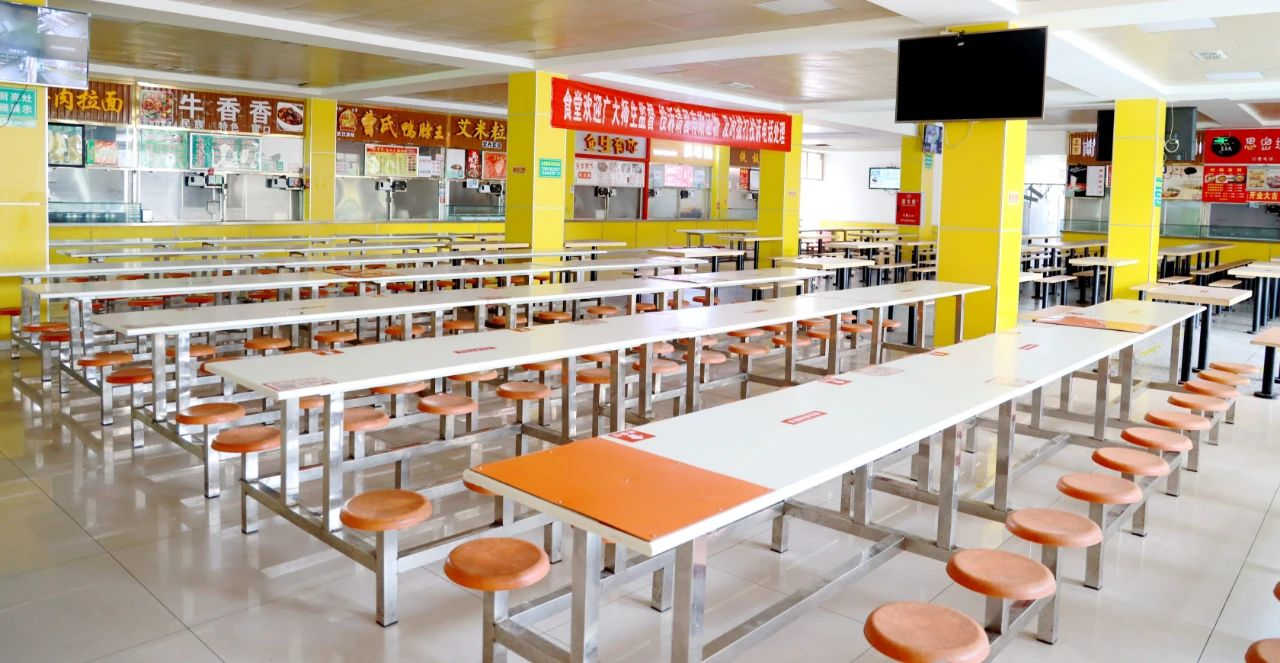 四川华新现代职业学校录取分数线(四川城市职业学院)