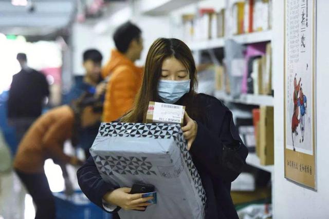 成年学校的学费是多少的简单介绍