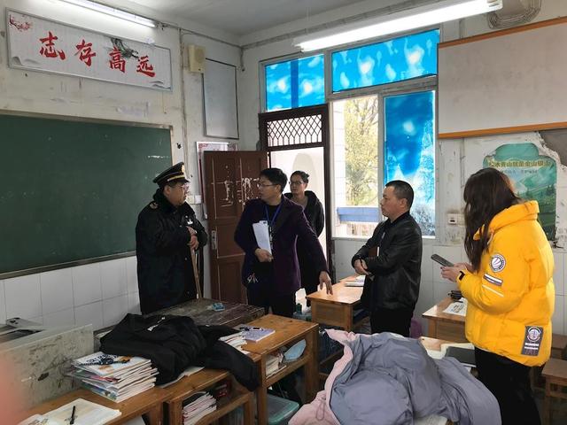 包含泸州卫生学校护理学校招生网的词条