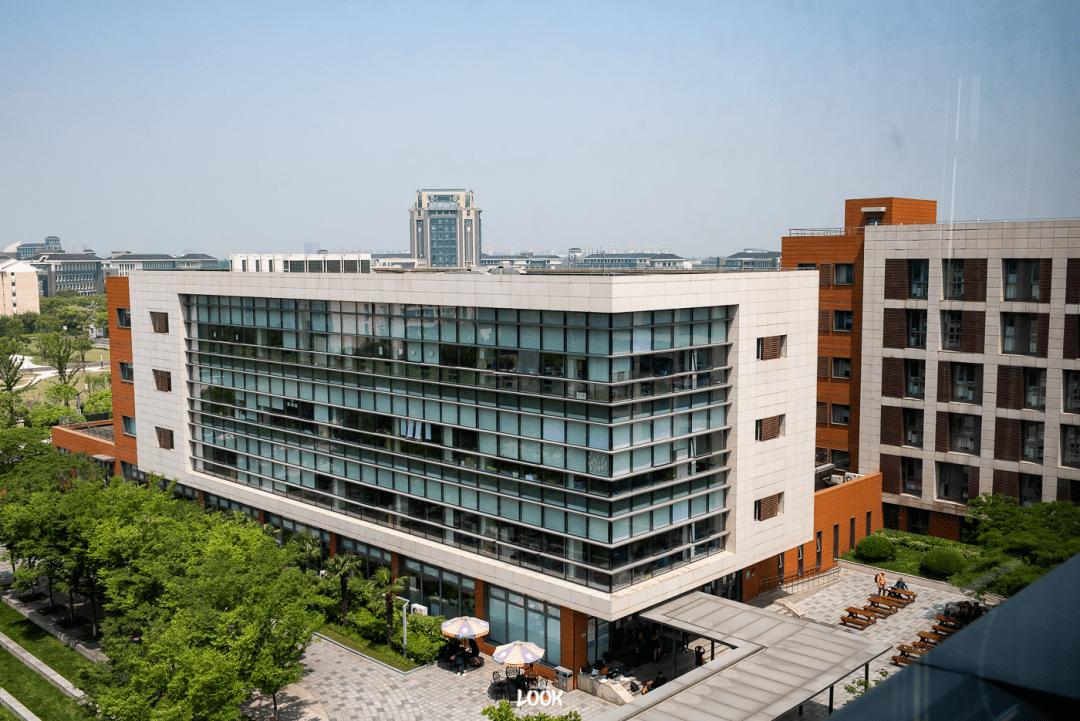 上海耀华国际学校学费多少(上海双威国际学校学费)