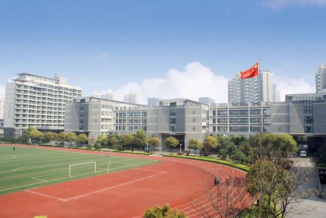 关于上海哪些学校招外地初中生的信息图1