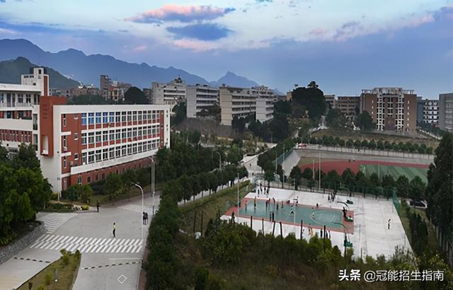 成都口腔学校(口腔学校)