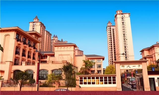成都石室外语学校排名(成都石室外语学校排名高中)