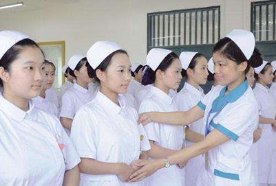 成都护士学校哪家好(成都公立护士学校)