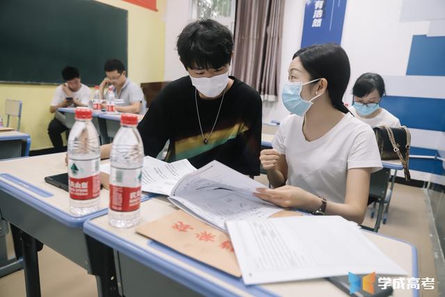 成都高中艺术学校(成都高中艺术学校哪些)