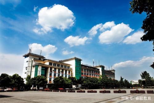 成都核工业学校的评价(核工业成都机电学校差评)