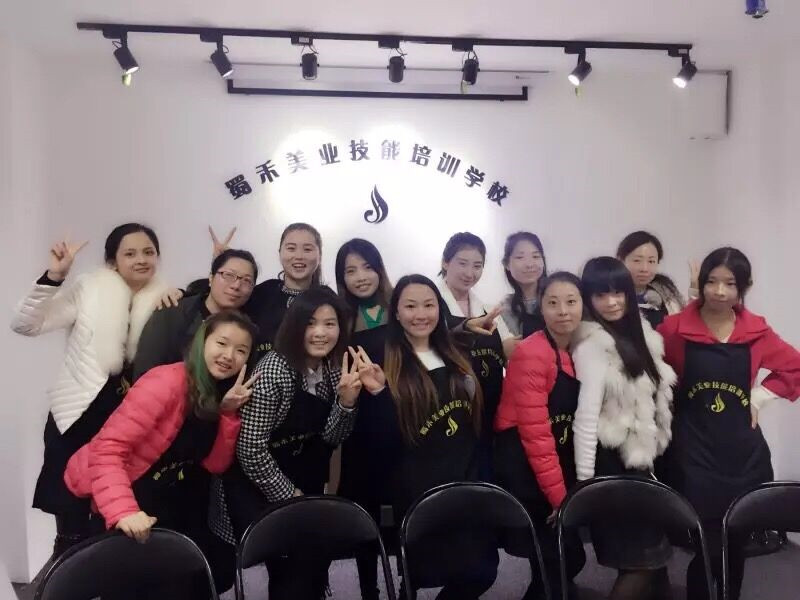 成都学纹绣学校哪里好(深圳学纹绣哪里学校比较好)