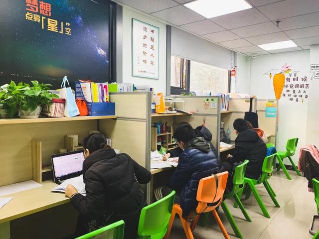 成都艺考集训学校排名(长沙舞蹈艺考集训学校排名)