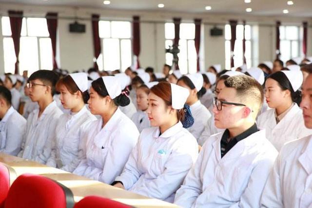 成都卫生中专学校(聊城卫生中专学校官网)