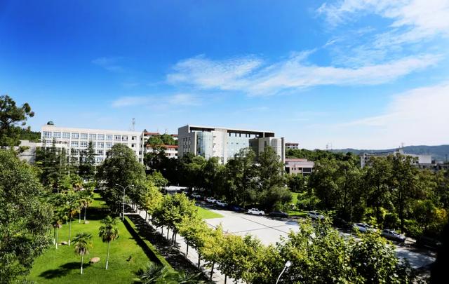 四川幼儿师范高等专科学校(四川幼儿师范高等专科学校电话)