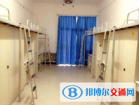 成都航空旅游职业学校好吗(后悔学飞机电子维修)